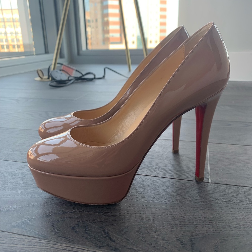 Christian Louboutin Dirditta Patent Pump 36.5eu